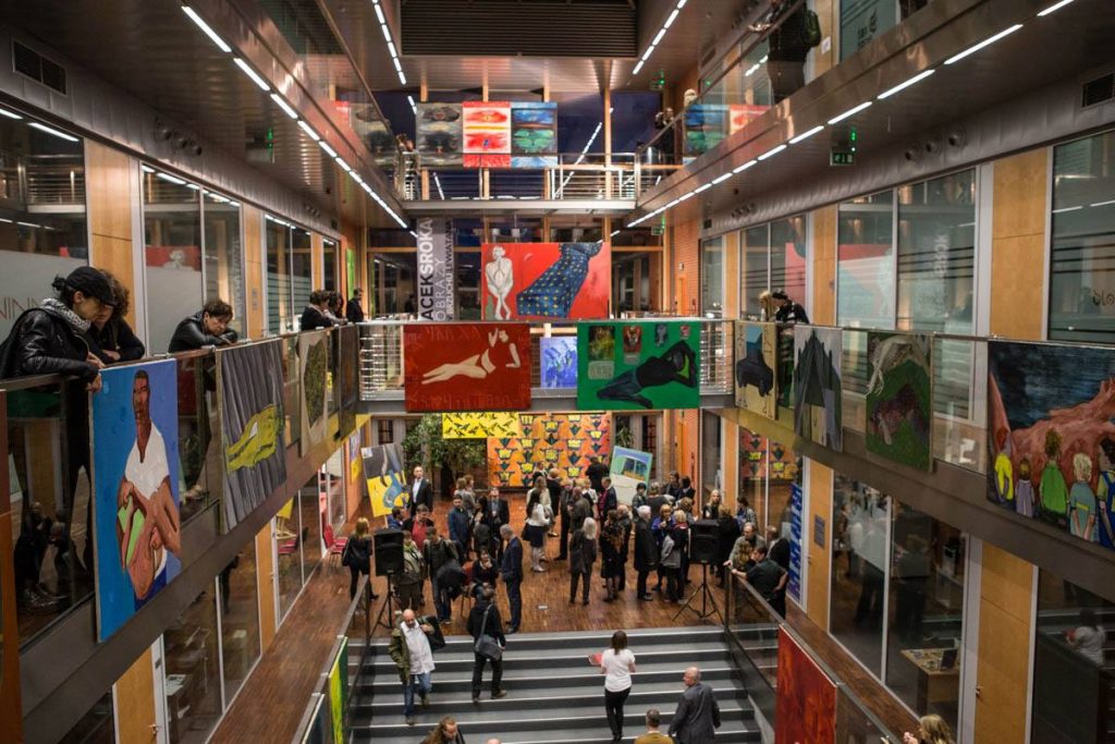 Zdjęcie realizacji nagłośnienia Jacek Sroka Biurowiec Archetura