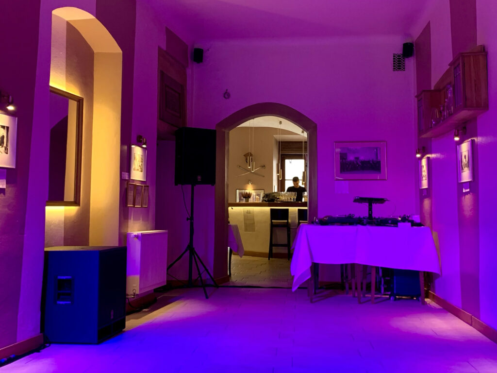 Realizacja nagłośnienia i oświetlenia Restauracja Kawaleria